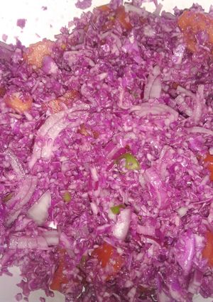 Una foto de Ensalada de repollo colorado diferente