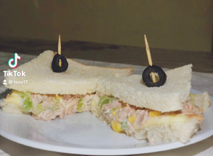 صورة لوصفة ساندويشات التونه 🥪 🐟