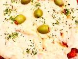 Pizza de sarraceno, s/gluten, s/levadura, c/ queso de papa (paparella) y aceitunas