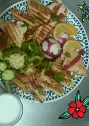 صورة لوصفة مثلثات الشاورما بطريقتي 😋