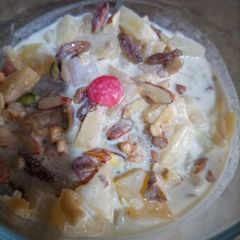 A picture of Cocktail nuts creamy salad.