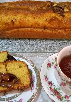 Una foto de Bizcocho con corazón de dulce de leche