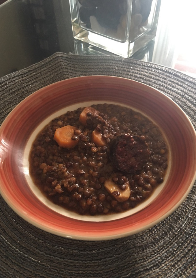 Una foto de Lentejas con chorizo en olla rápida