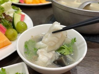 港式‧皮蛋魚片湯