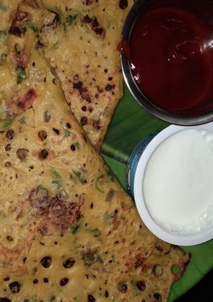 A picture of Besan chilla.