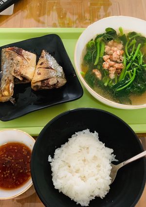 Hình của món Cơm Tối đạm bạc.