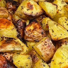 A picture of Tricia’s Oven Roasted Potatoes.