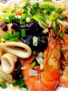 台式海鮮炒麵 的食譜成品照片