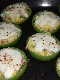 Una foto de Zapallitos rellenos-vegetarianos