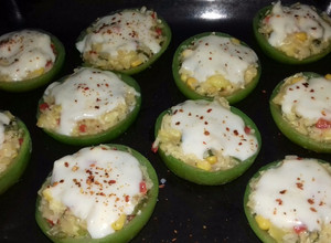 Una foto de Zapallitos rellenos-vegetarianos