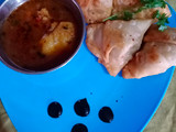 हलवाई स्टाइल सब्ज़ी विथ समोसा (Halwai Style sabzi with samosa recipe in hindi)