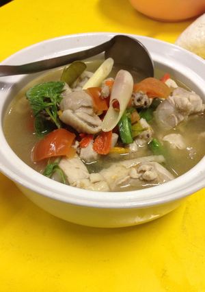 รูปของ ต้มยำไก่ใบโหระพา