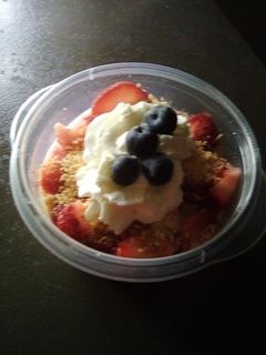 A picture of Fruit 🍓🔵 yogurt.
