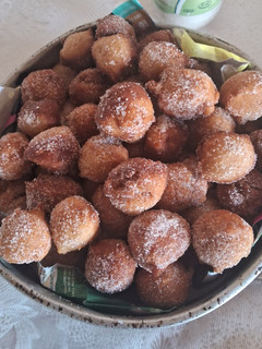 Una foto de Buñuelos de dulce de leche
