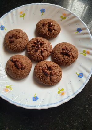 ચોકલેટ ચિપ્સ કુકીઝ (Chocolate Chips Cookies Recipe In Gujarati) રેસીપી મુખ્ય ફોટો