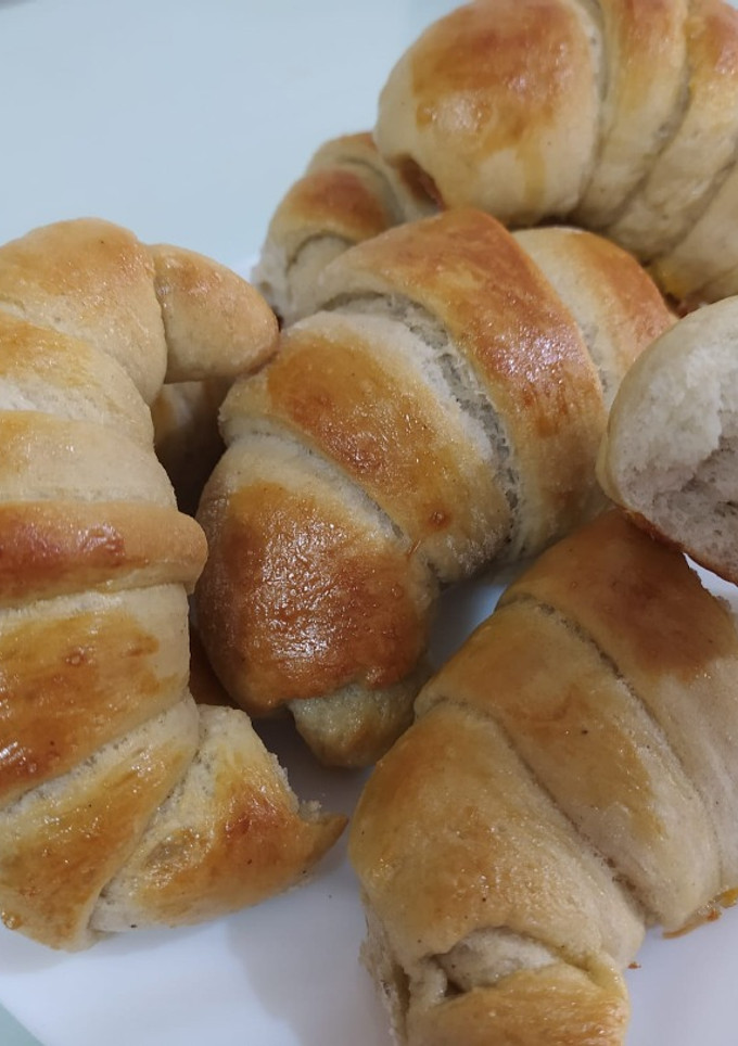 Una foto de Croissants de Brioche (Sin hojaldre)