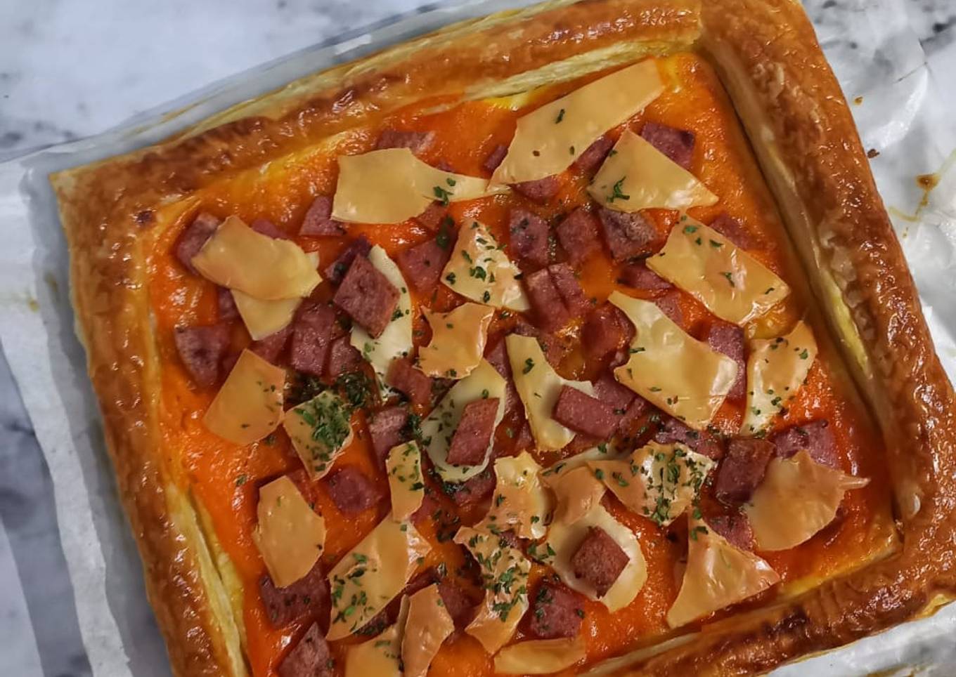 Pizza puff pastry