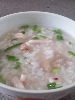 Hình của món Cháo mực thịt bằm.