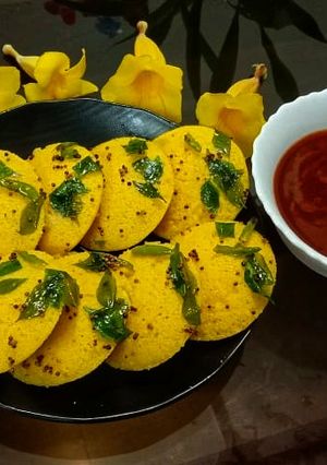 A picture of Idli Dhokla.