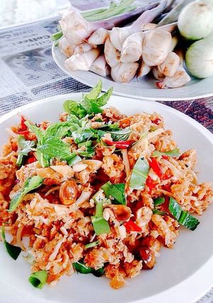 รูปของ ลาบปลาทับทิมฟูกรอบ