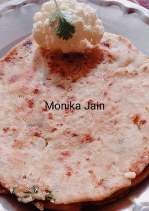 गोभी के पराठे (Gobhi ke parathe recipe in Hindi) रेसिपी मुख्य फोटो