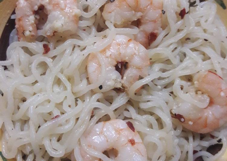 Langkah Mudah untuk Menyiapkan Shrimp Shirataki Super Simple (low carb), Menggugah Selera