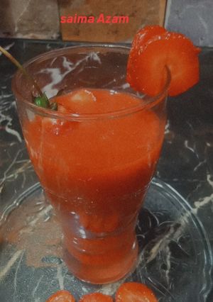 A picture of Strawberry juice 🍓اسٹرابری جوس🍓.