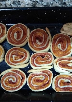 Una foto de Rollitos de jamón y queso