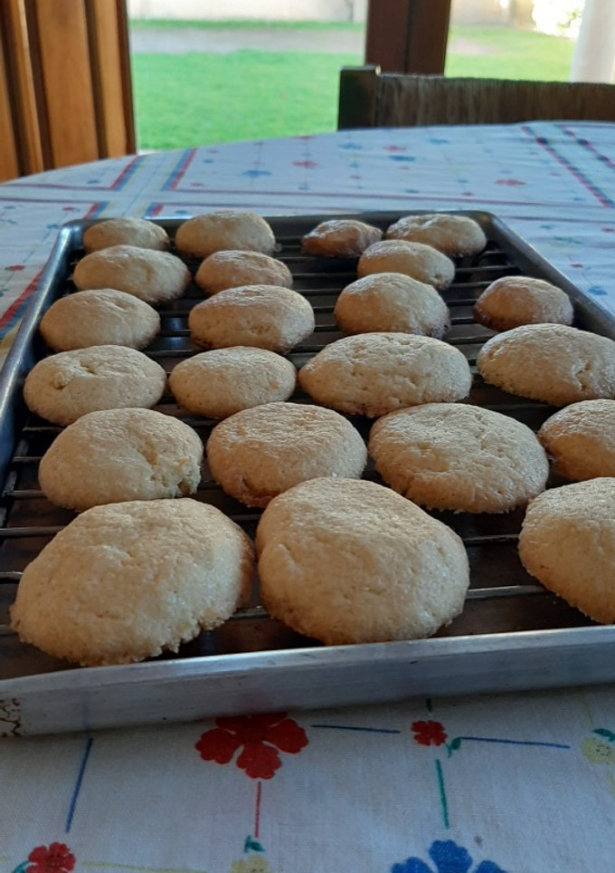 Una foto de Galletitas de Vainilla fáciles y rápidas!!
