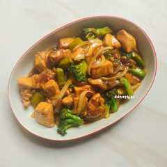 รูปของ Tumis Brokoli Ayam Saus Tiram