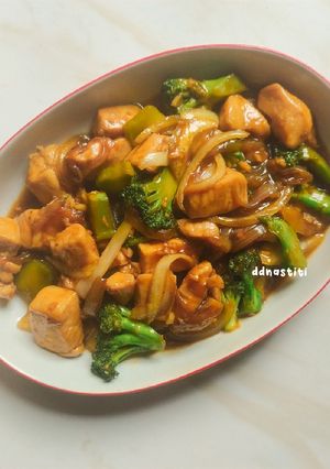 Foto resep Tumis Brokoli Ayam Saus Tiram