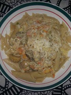 Una foto de Fideos Rigatti con Salsa de Champiñones
