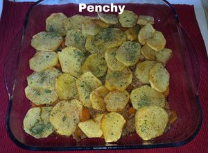 Una foto de Pastel de carne y patatas con salsa Worcester
