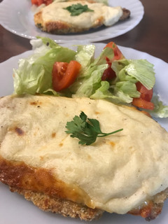 Una foto de Milanesa A La Suiza