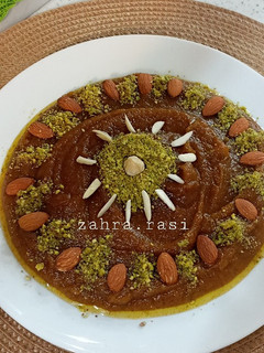 عکسی از دستور کاچی آرد نخودچی زعفرانی