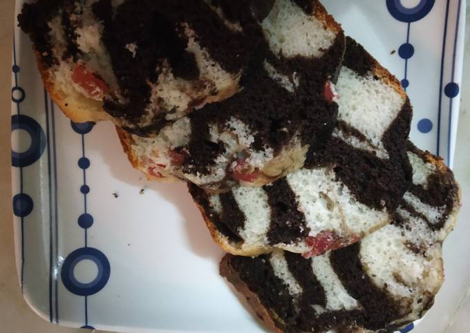 Marble biscuit cake
