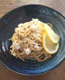 Spaghetti con limone, ricotta e acciughe sott'olio