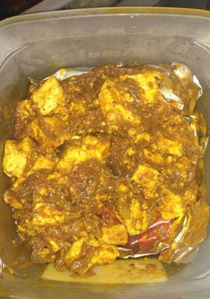 A picture of Garlic paneer.