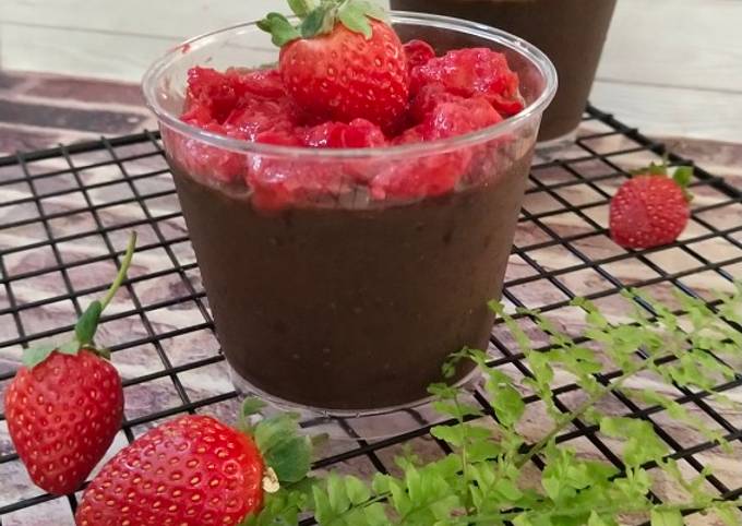 Resep Strawberry Chocolate Silky Pudding, Bisa Manjain Lidah