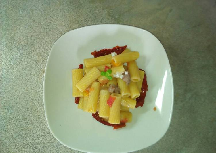 The new pasta al pomodoro with basil