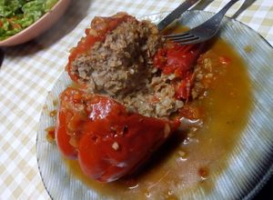 Una foto de Ajíes rellenos en salsa