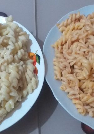 صورة لوصفة مقرونة بصلصة الطماطم وصلصة الجبن