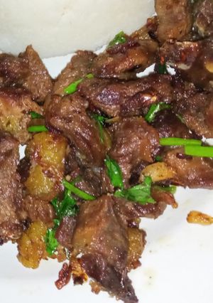 A picture of Fried beef.