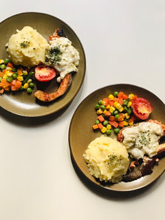 Foto resep Grilled Salmon with mushroom sauce