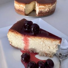 A picture of Classic Cheesecake.