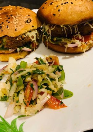 A picture of Palak Corn Burger/Whole wheat homemade buns.