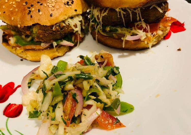 Recipe of Any-night-of-the-week Palak Corn Burger/Whole wheat homemade buns