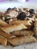 Penne senza Glutine con Tonno Fresco, Pomodorini, Olive, Capperi