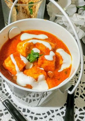 A picture of Paneer Makhani.