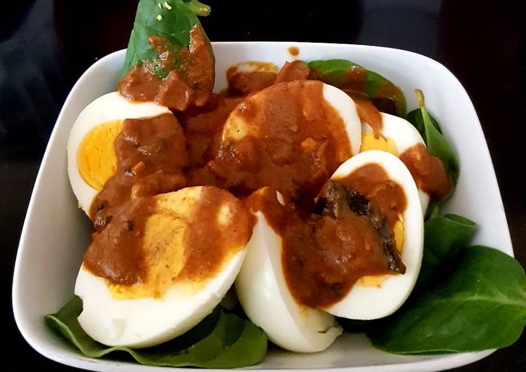 My Egg & Curry Lunch. π